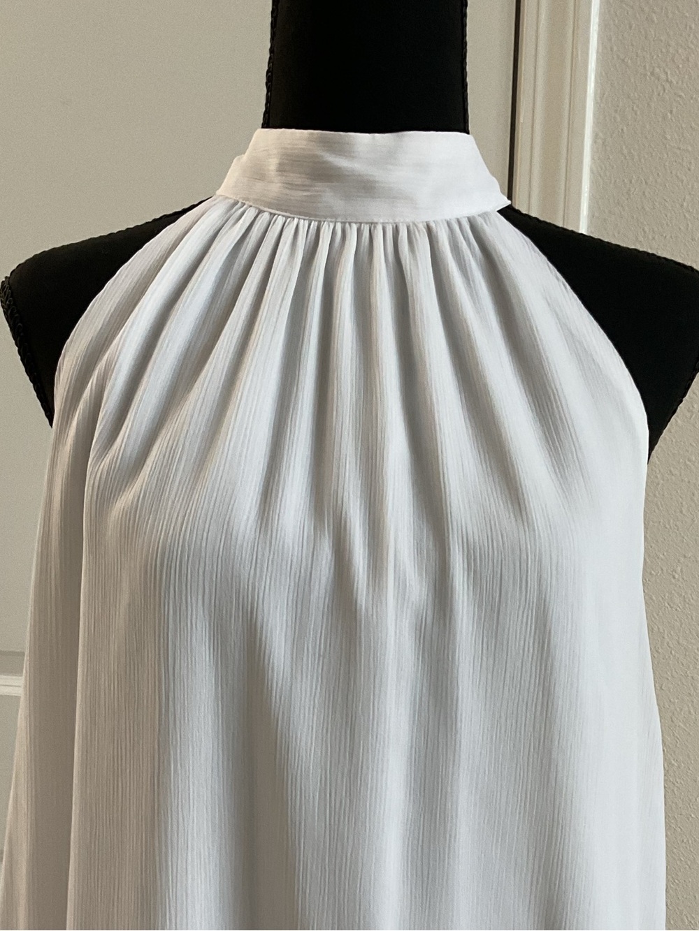 Boston Proper Women’s White Halter Neck Blouse